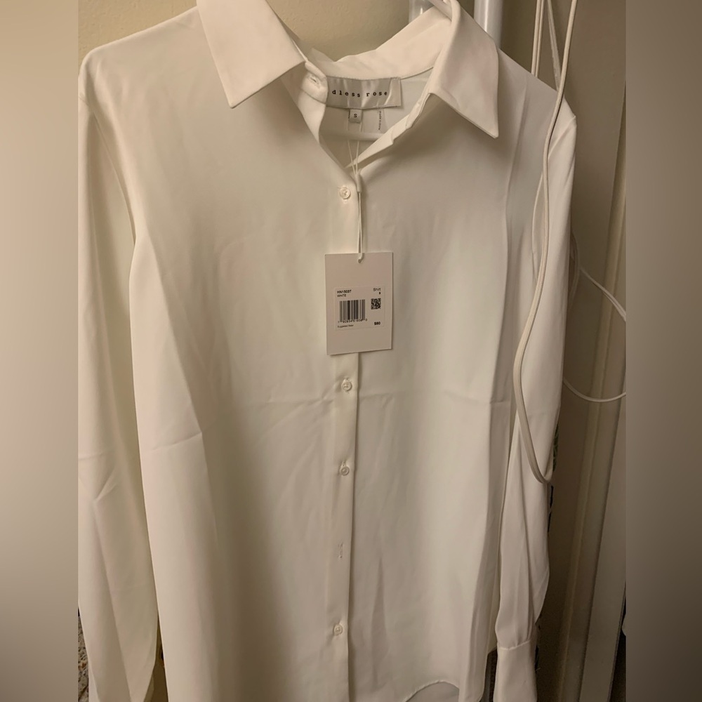 NWT Endless Rose White Classic Button-Up Shirt (Women’s Size Small)